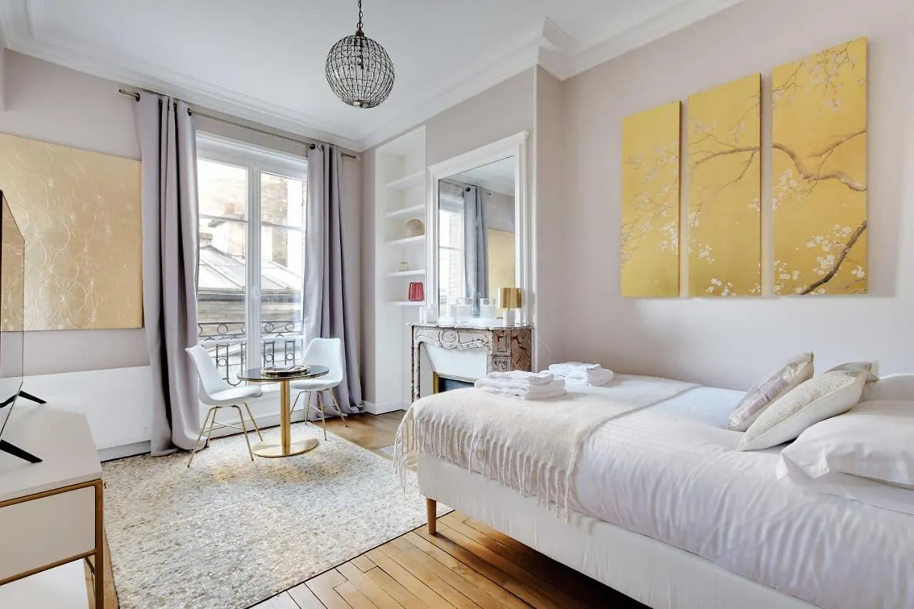 Charming Studio - 2P- Parc Monceau Paris 0*,  France